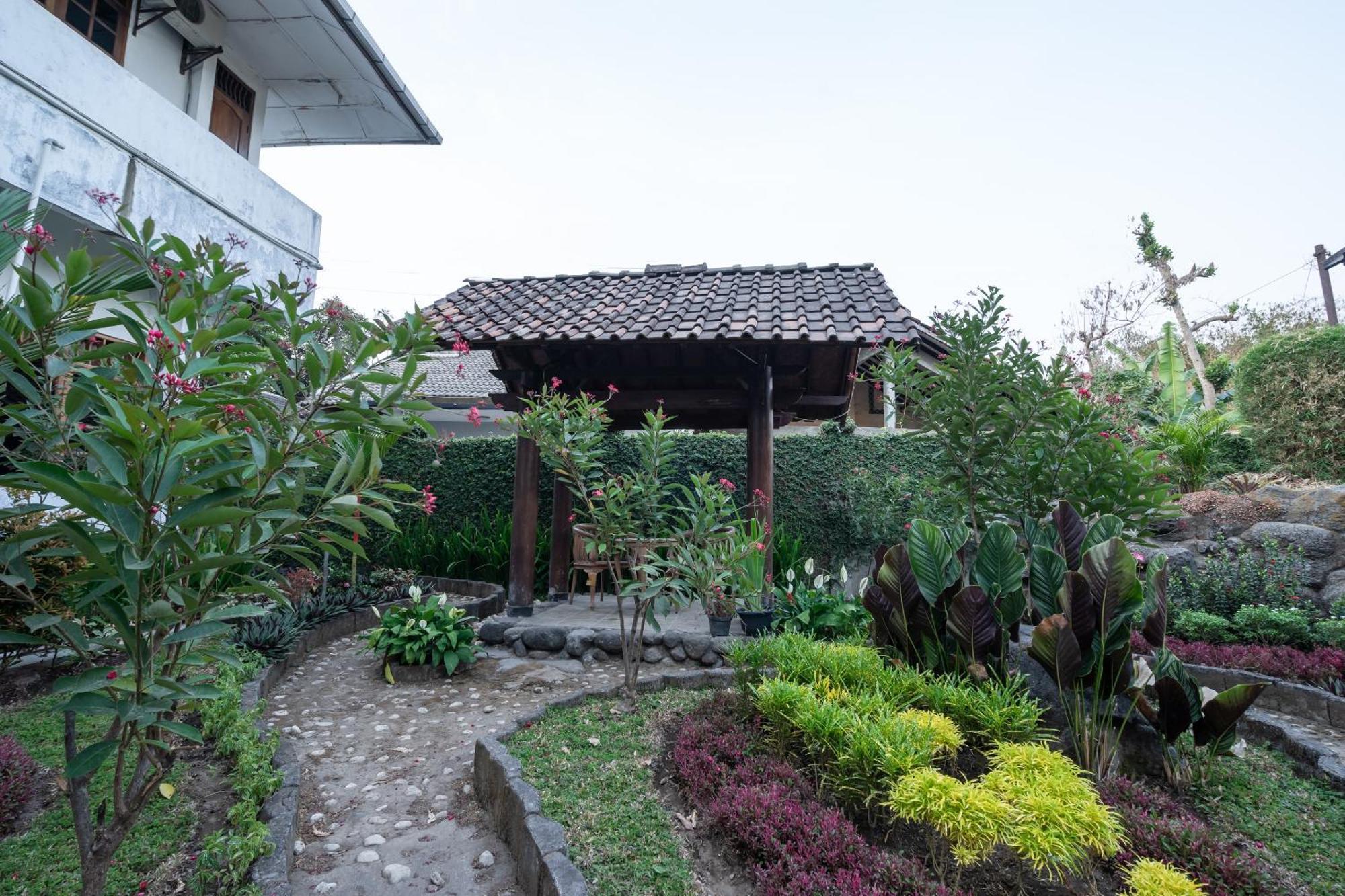 Super Oyo 1778 Omah Duwet Otel Beran Kidul Dış mekan fotoğraf