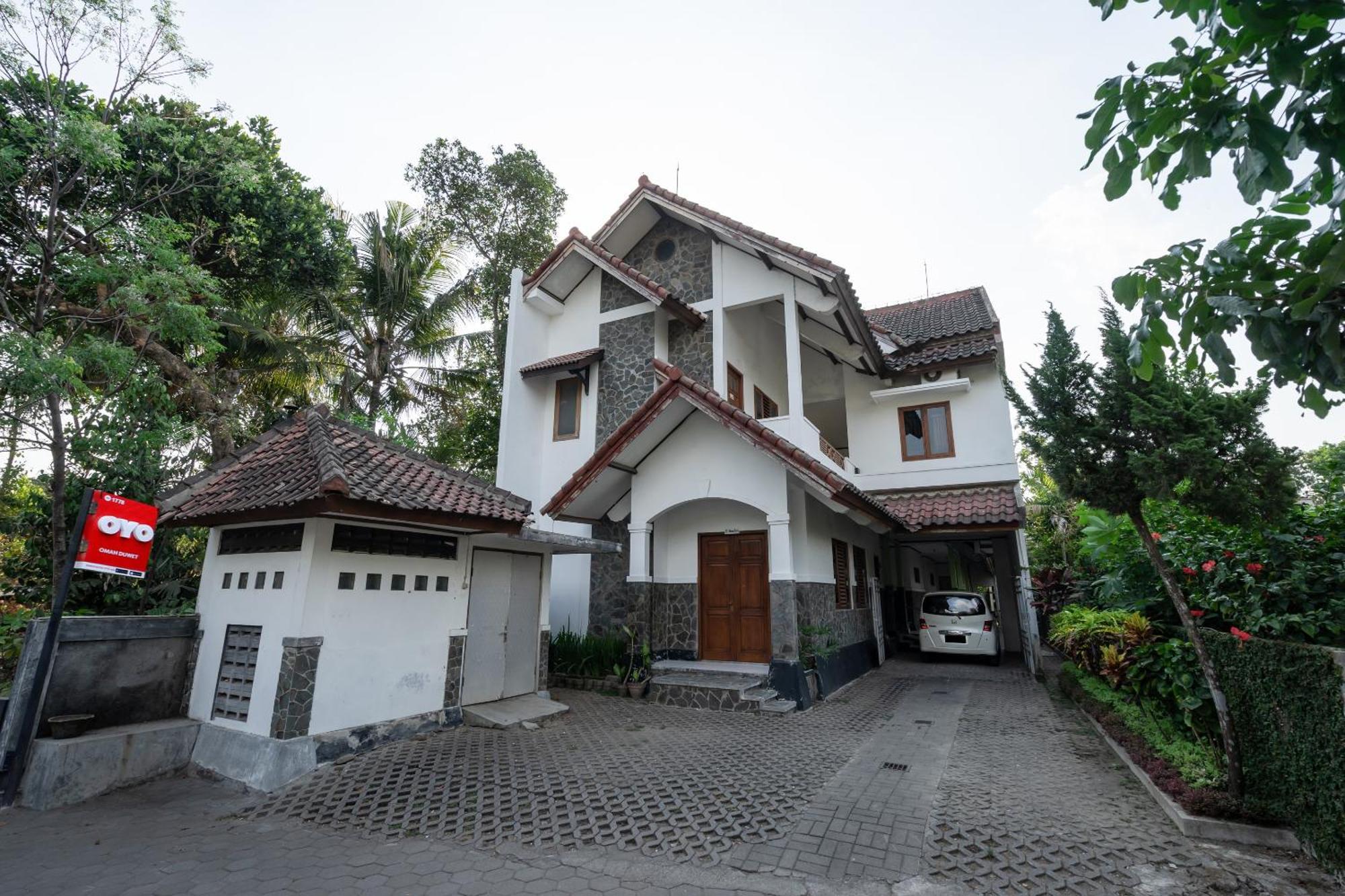 Super Oyo 1778 Omah Duwet Otel Beran Kidul Dış mekan fotoğraf
