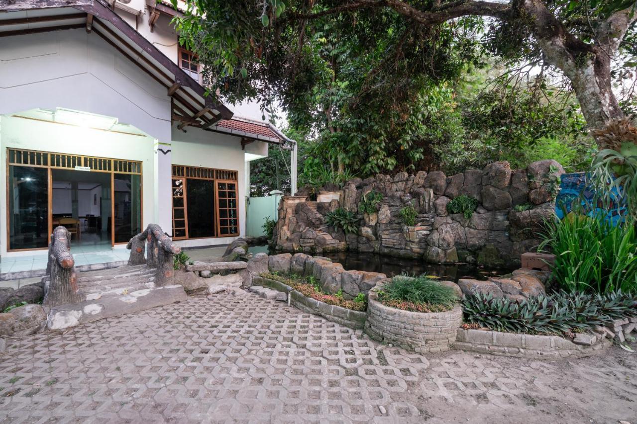 Super Oyo 1778 Omah Duwet Otel Beran Kidul Dış mekan fotoğraf